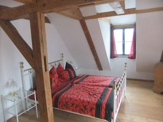 B: Elternschlafzimmer