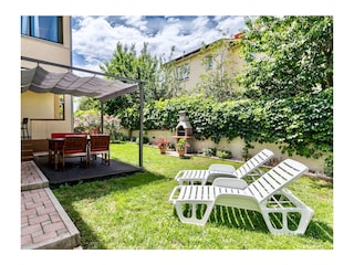 Eigener Garten mit eigenem Grill
