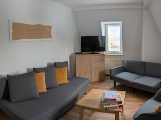 Wohnbereich mit Fernseher