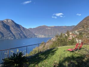 Casa vacacional Prachtig stenen huis in Nesso