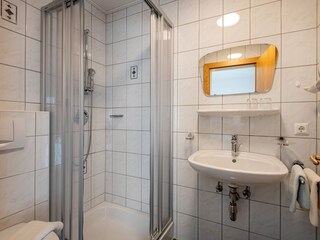 4 Bathrooms
