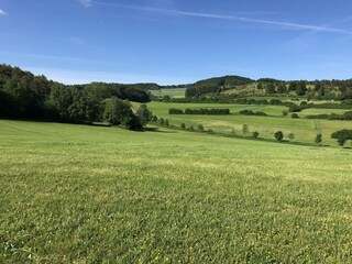 Gru?ne Hu?gel am Haus