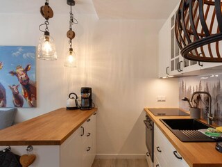 Wohn-/Schlafbereich mit offener Küche