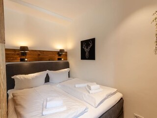 Wohn-/Schlafbereich mit offener Küche