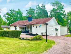 Holiday house 4 Sterne Ferienhaus in Mönsterås - Mönsterås - image1