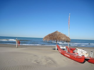 Idylle am Strand außerhalb der Saison