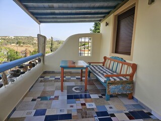 New: Shade roof on the large terrace/balcony on the 1st