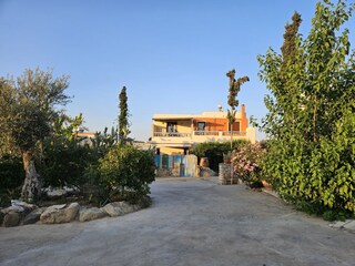 Villa Paradiso 2 aus der Ferne,Hof zwischen den Häusern