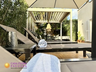 Terrasse mit Pergola