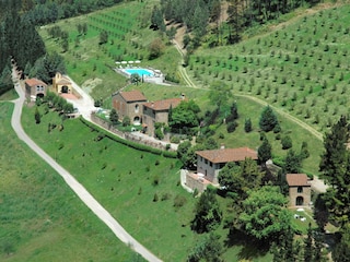 Farmhouse Londa Outdoor Recording 5