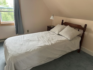 Schlafzimmer 4 (1. OG)
