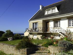 Ferienhaus Holiday home with sea view, Plouhinec