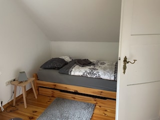 Schlafzimmer 2