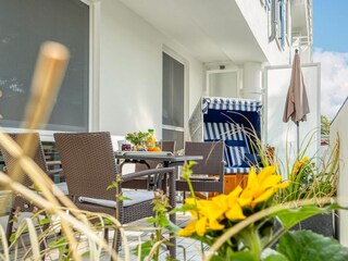 Strandkorb auf der Terrasse