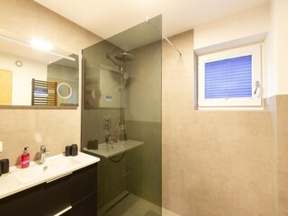 Apartment Uderns Ausstattung 31