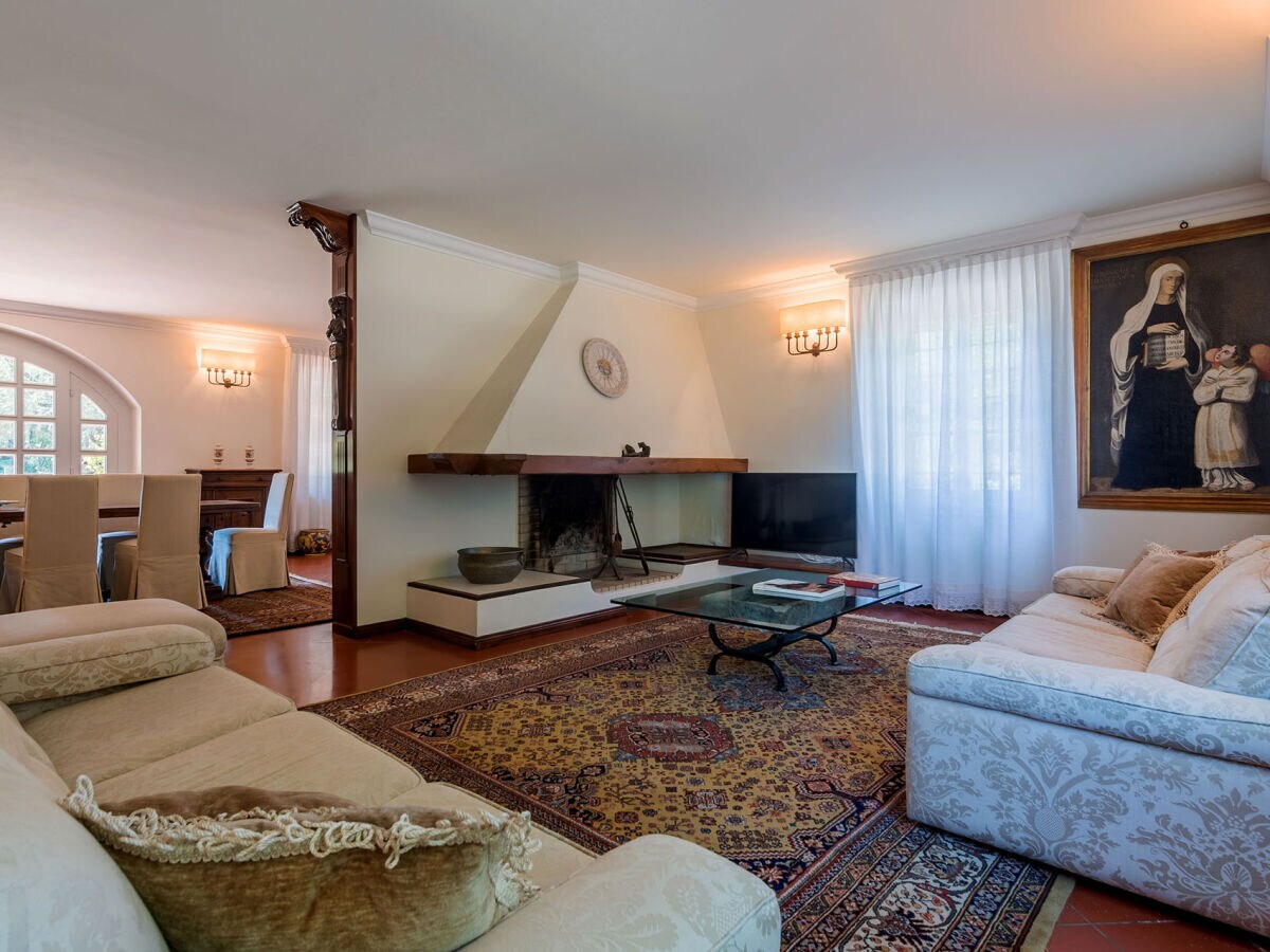 Villa Nina – Bequeme Sofas und Fernseher