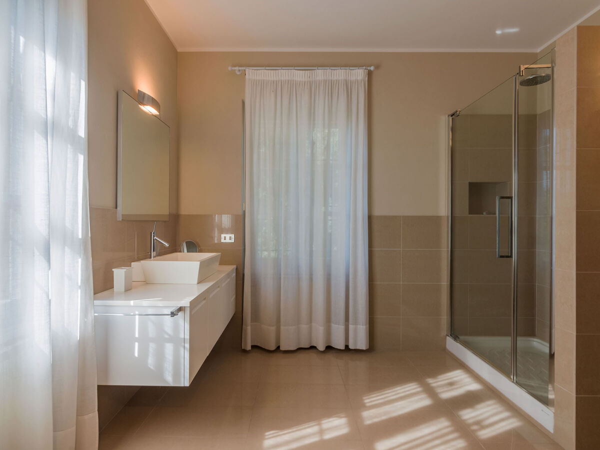 Villa Nina - Badezimmer mit Dusche