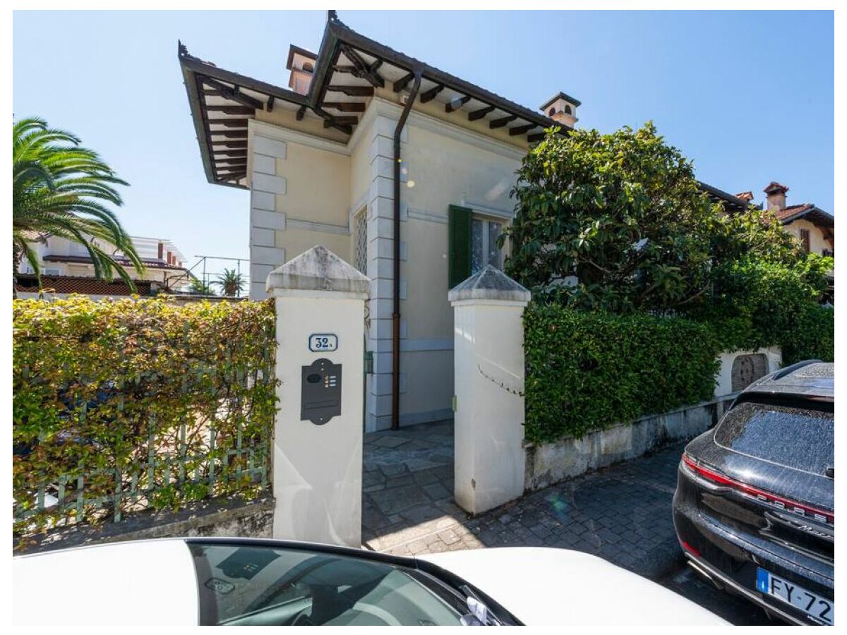 Appartement Forte dei Marmi Buitenaudio-opname 1