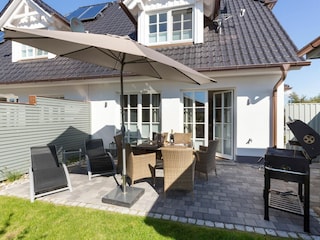 Terrasse mit Garten