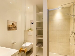 Badezimmer mit Sauna OG