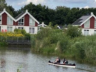 Mit dem Kanu direkt vom Haus in See stechen!