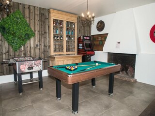 Castle Robelmont Features 21