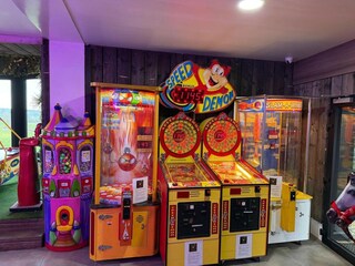 Castle Robelmont Features 20