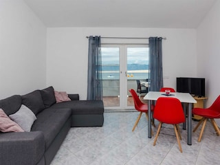 Wohnzimmer und Esszimmer