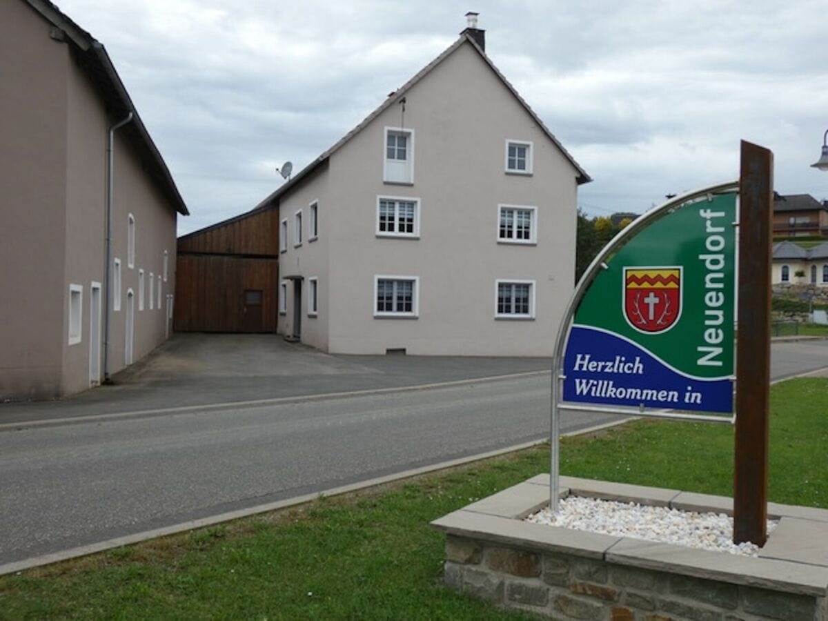 Ferienhaus Kleinlangenfeld Außenaufnahme 1