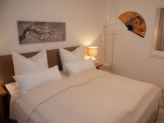Bewegungsfreiheit, Abstände 70 bzw. 110 cm um's Bett