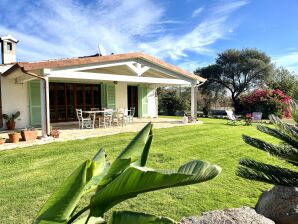 Ferienhaus Villa Alzoni, un idylle dans l'arrière-pays de San Teodoro