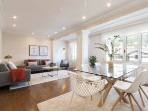 Elkano | The Rentals Collection