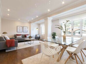 Elkano | The Rentals Collection