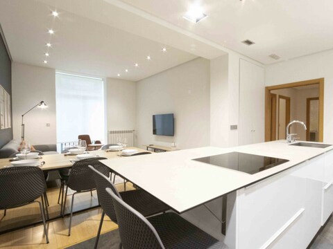 Appartement Legazpi | The Rentals Collection