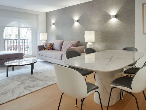 Apartment Olabar I | The Rentals Collection