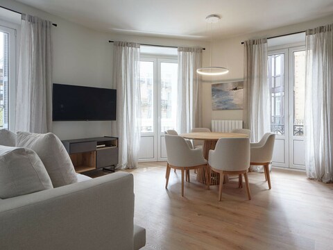 Appartement Urbieta II | The Rentals Collection