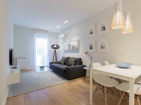 Apartment Viena | The Rentals Collection