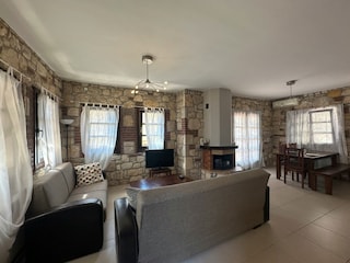 Holiday house Psakoudia Features 2