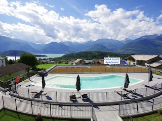 Pool und Casa Alice