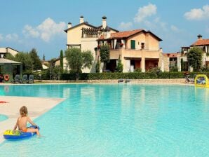 Parque de vacaciones Apartamento con una bonita vista de la piscina - Pozzolengo - image1