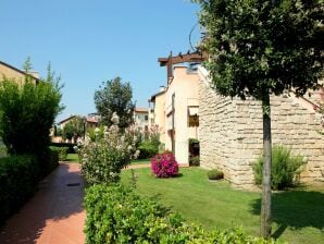 Holiday park Belvilla by OYO Nice apartment near Peschiera - Pozzolengo - image1