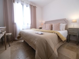 Villa Arles Features 24