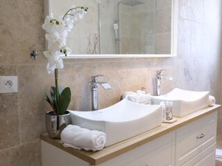 Villa Arles Features 30