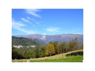 wunderschöne Lage am Rande der Alpen, ruhige Lage