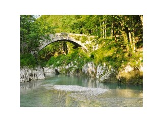 Baden im warmen Fluß Nadiza (1km entfernt)
