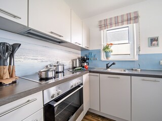 Backofen, Ceranfeld, Toaster, Wasserkocher, Mikrowelle