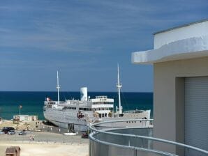 Rückzugsort am Meer mit Pool