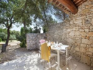 Vakantiepark Vakantiehuis met AC, 3 km van Gordes - Gordes - image1