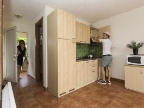 Parc de vacances Appartement spacieux avec balcon en Corse - Linguizzetta - image1