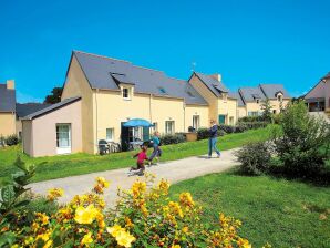 Holiday park Holiday Home in historic Brittany - Le Tronchet - image1